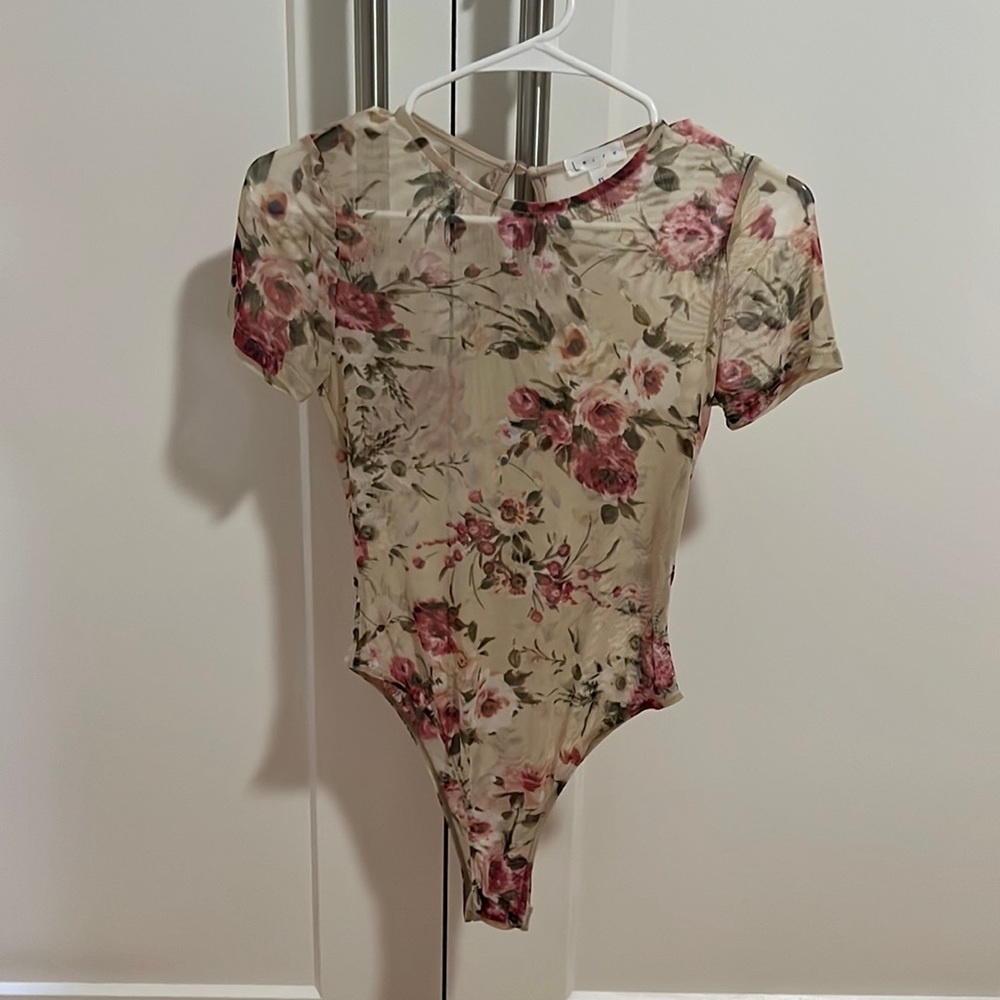 Leith Floral sheer body suit size XS